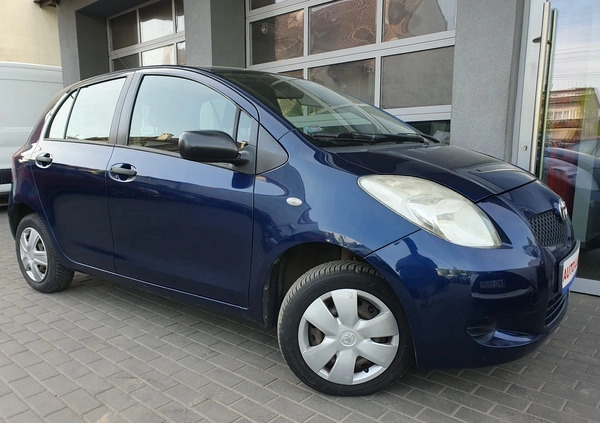 Toyota Yaris cena 14900 przebieg: 131709, rok produkcji 2008 z Warszawa małe 154